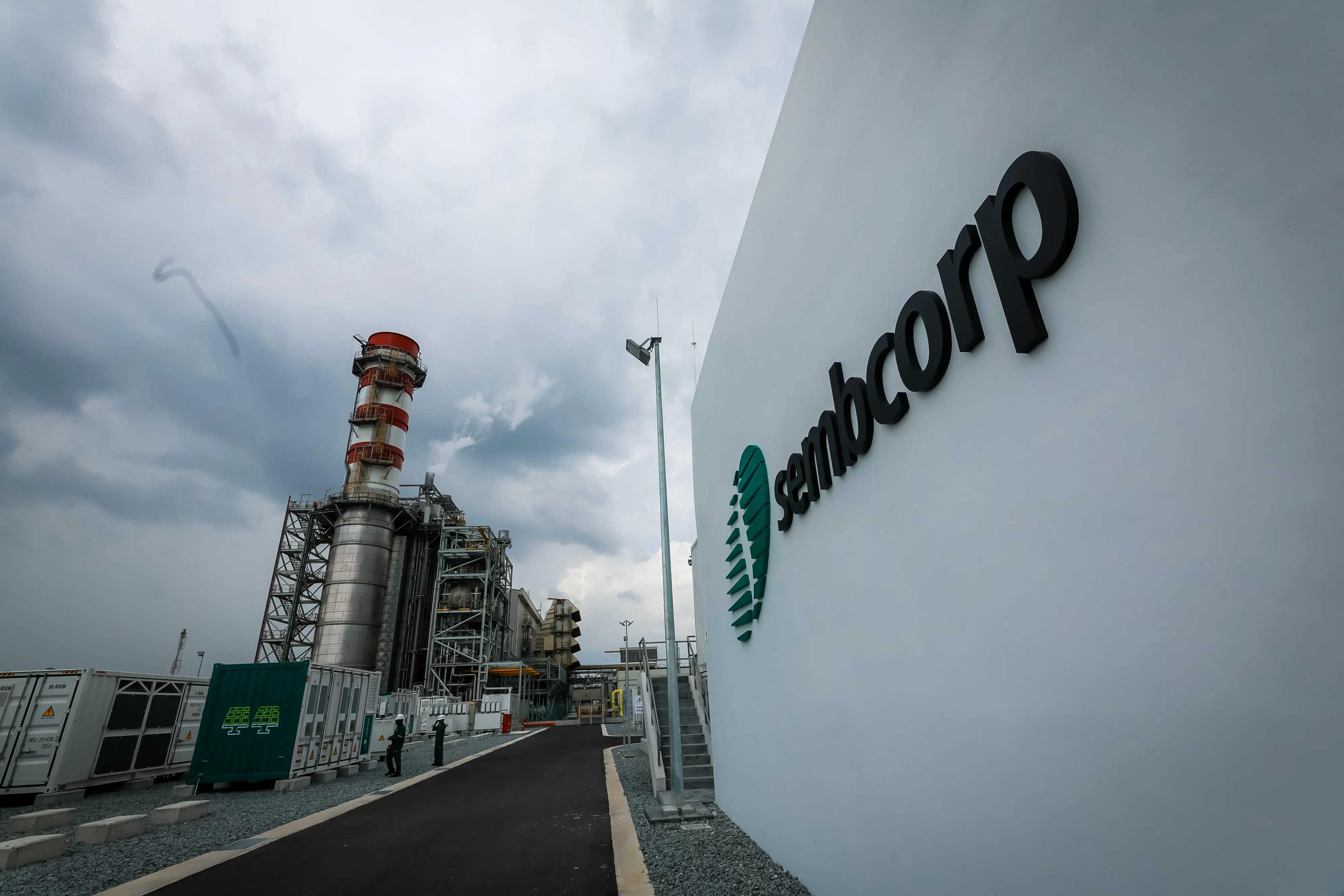 Sembcorp partners Bloom Energy to produce low-carbon power in Singapore