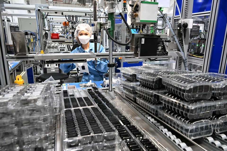 Hiring expectations were slightly higher for the third quarter of 2023, with a net weighted balance of 4 per cent of manufacturers expecting an increase in hiring activities.