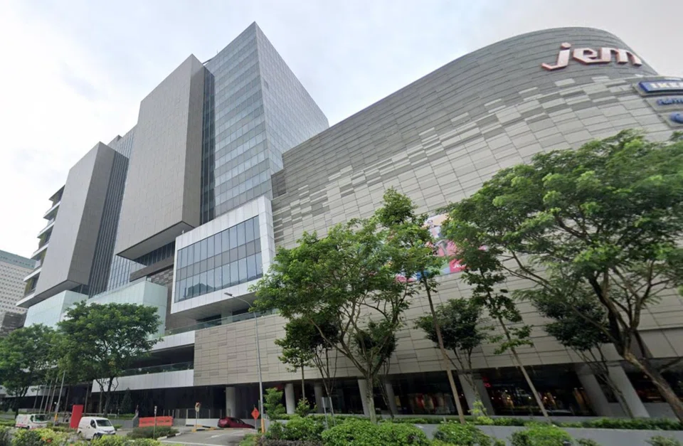 Jem, a retail and office development, is next to the Jurong East MRT station and bus interchange. The office tower accounts for around 311,000 sq ft  of the total net lettable area of 893,000 sq ft for the complex.