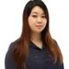  Elysia Tan