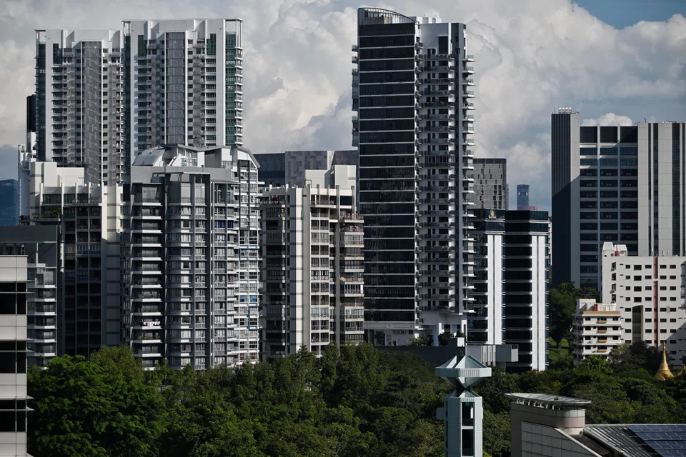 Based on caveats lodged, 72 luxury non-landed units were sold in Q1, the highest in two years. 