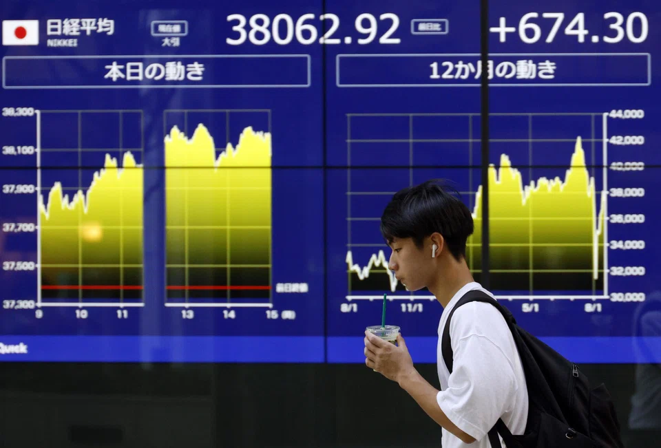 Hong Kong, Sydney, Singapore, Taipei and Wellington stocks were in the green but Tokyo, Shanghai and Seoul shares suffered losses on Monday.