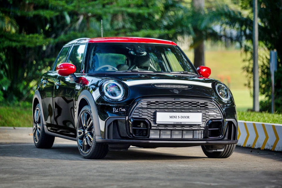 Mini is only building 800 Pat Moss Editions of its Cooper S hatchback, just 5 of which are bound for Singapore. 