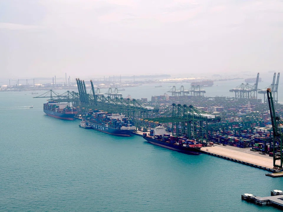 As part of transhipment and cargo flows, containers are moved between Singapore's terminals by feeder vessels, or via land using prime movers. 