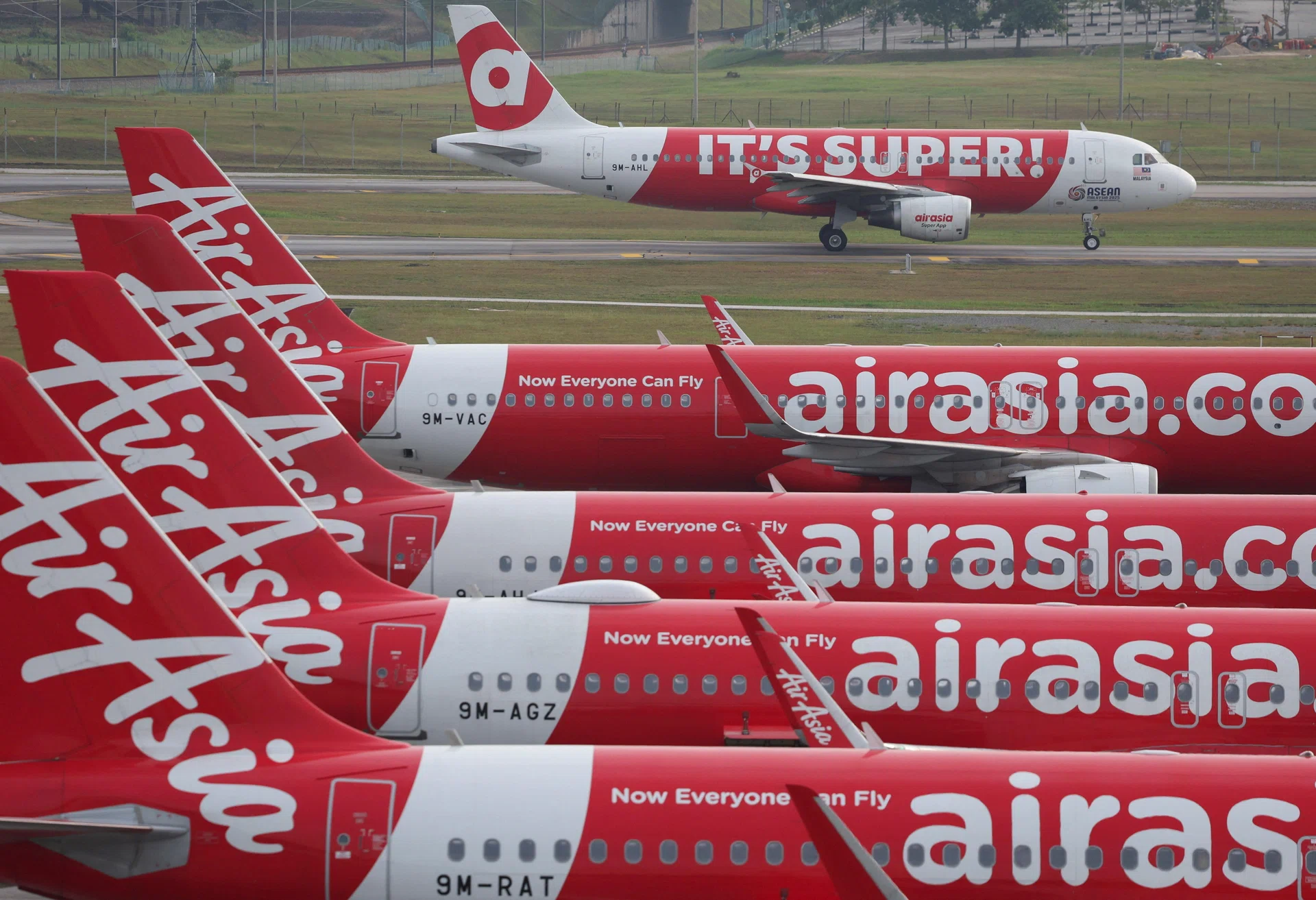 AirAsia X targets up to US0 million debt restructuring after combining airlines