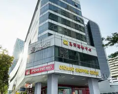 The owners of Orchard Shopping Centre, built by Far East Organization, are attempting a collective sale for the first time. 