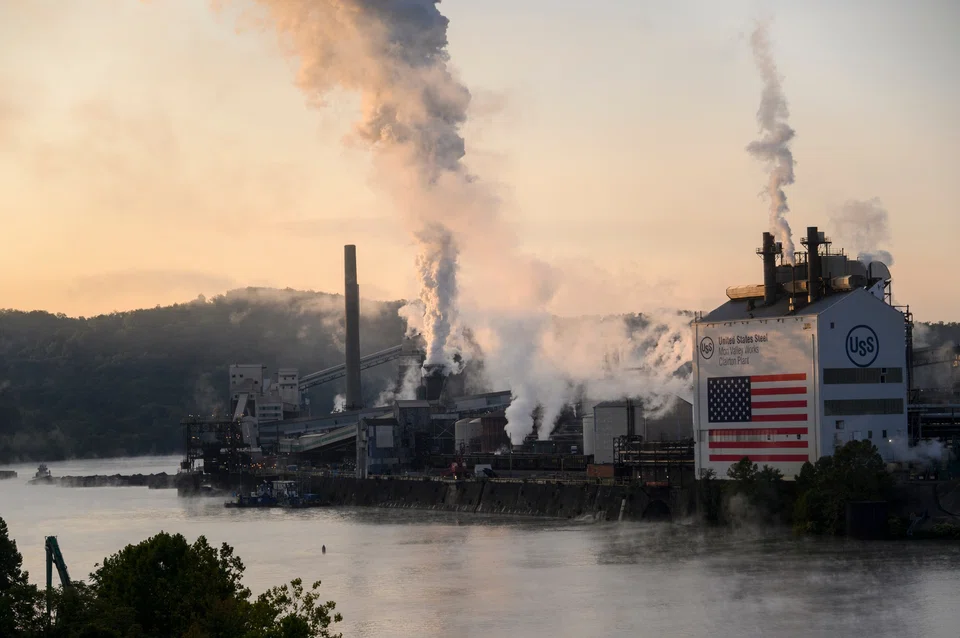 Trump says his tariffs are giving a “lifeline” to the American company, adding that “US Steel right now has all the power”.