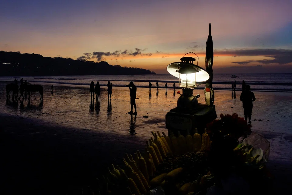 On Oct 26, Indonesia announced that it would offer “second home” visas in Bali for five years, and 10 years to those with at least two billion rupiah (S$180,711) in their bank accounts. The policy takes effect on Christmas, or 60 days after the issuance of the new rule.