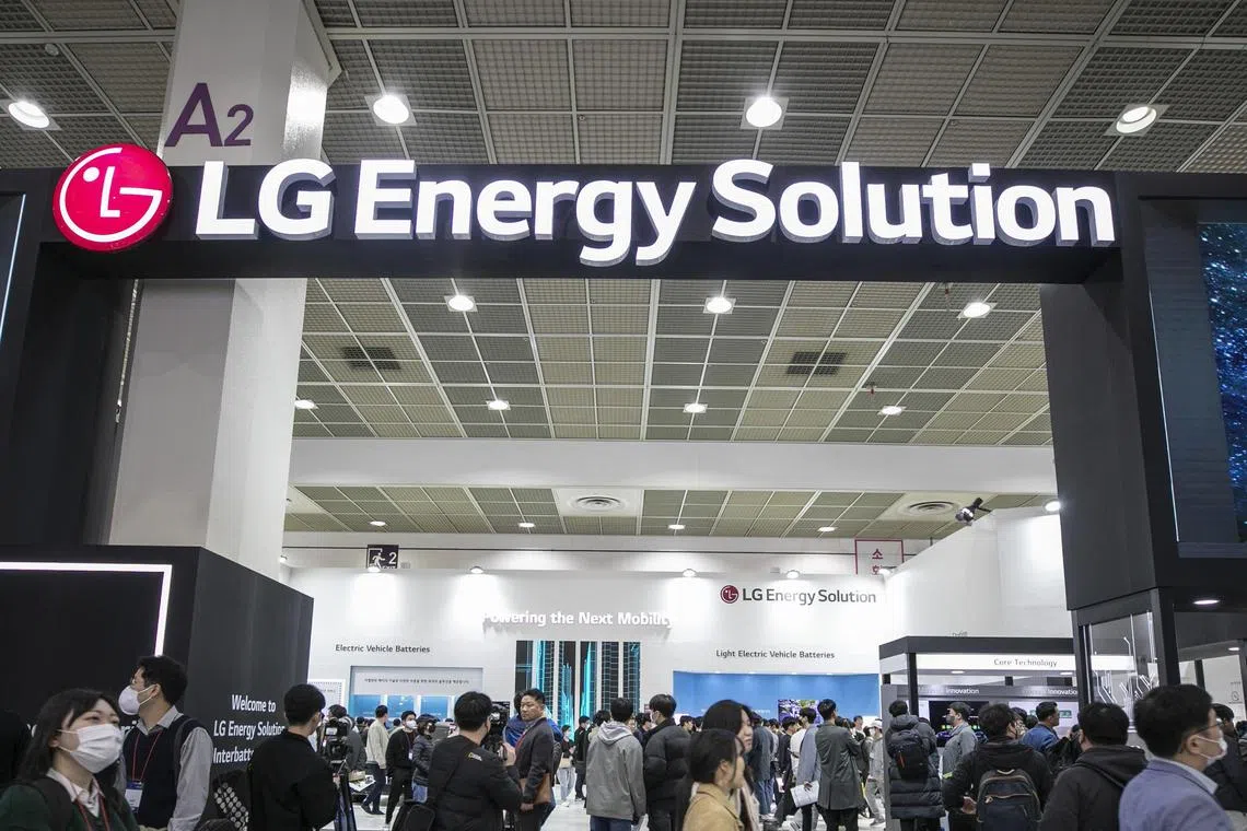 LG is betting on a leapfrog innovation such as dry coating to bolster its efforts to compete with Chinese battery makers.