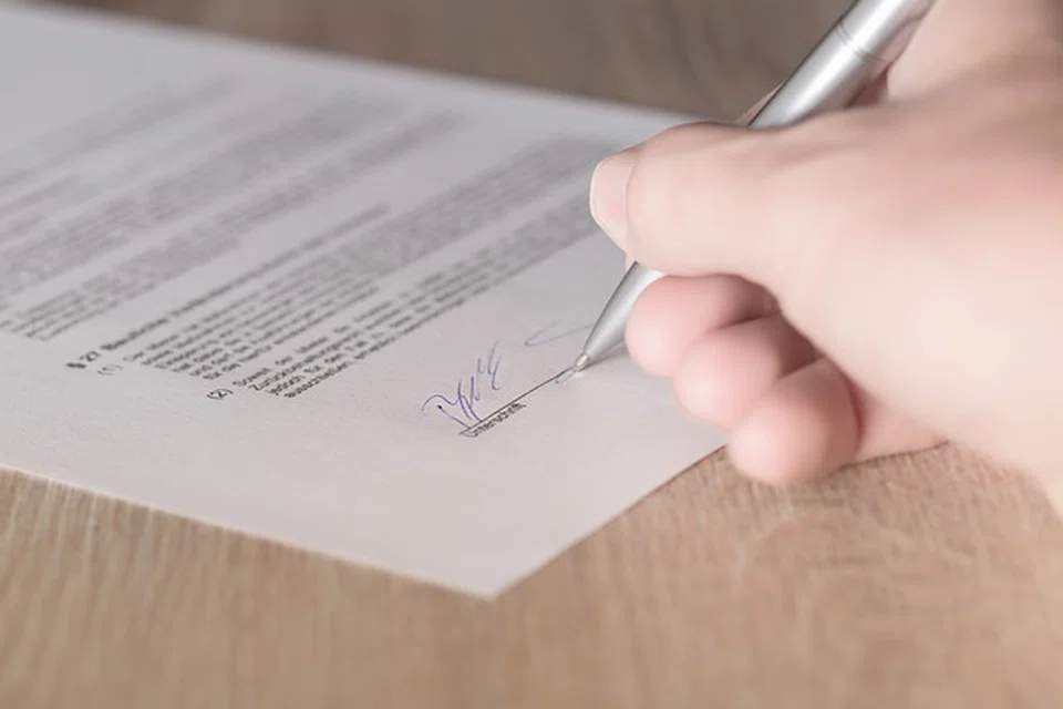 Noncompete clauses in your employment contract aren't necessarily as intimidating as your employer might want them to look.
