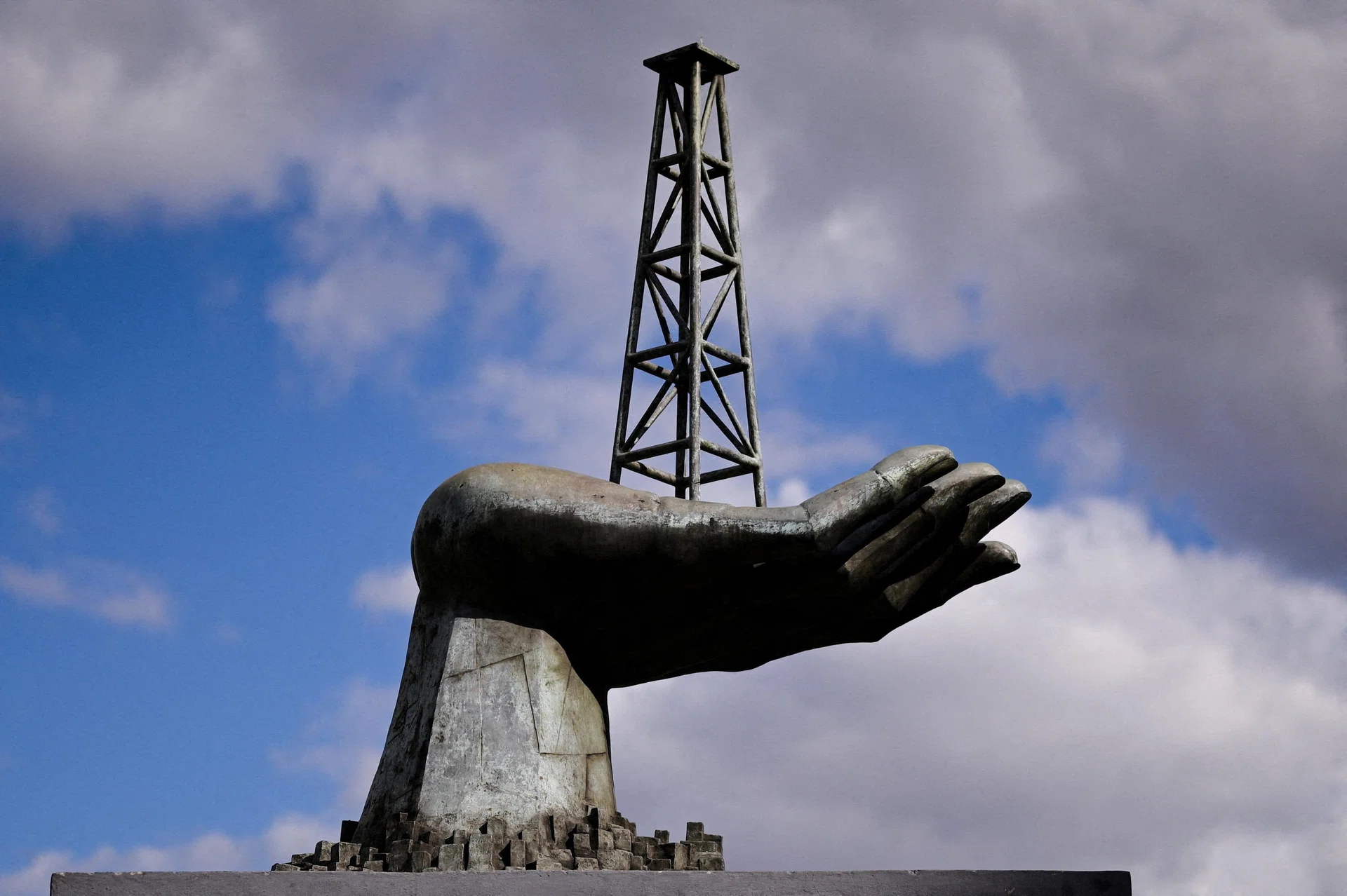 Vitol and Trafigura - traders at the heart of Trump's Venezuela oil ...