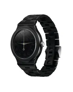 The grey-black tone of the Chronomètre Furtif comes from tungsten carbide, the material used for the watch case and bracelet.