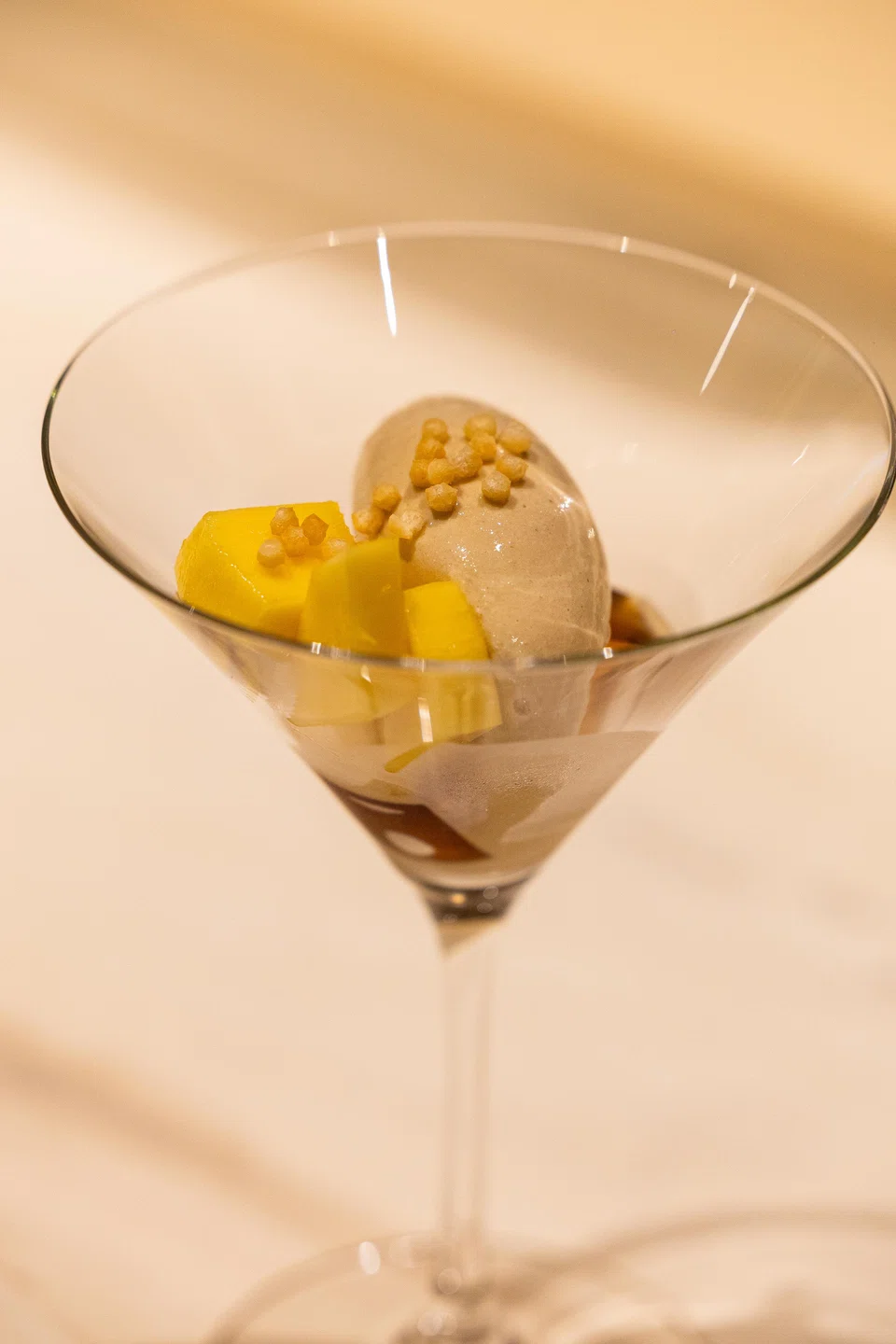 Genmaicha ice cream, shoyu jelly and mango.