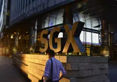 INSTITUTIONS were net buyers of Singapore stocks over the five trading sessions through to Aug 31, with S$54.7 million of net institutional inflow, while 22 primary-listed companies conducted buybacks with a total consideration of S$18.9 million.