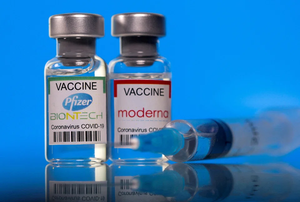 Covid-19 vaccines prevented nearly 20 million deaths in the first year after they were introduced, according to the first large modelling study on the topic, published in The Lancet Infectious Diseases.
