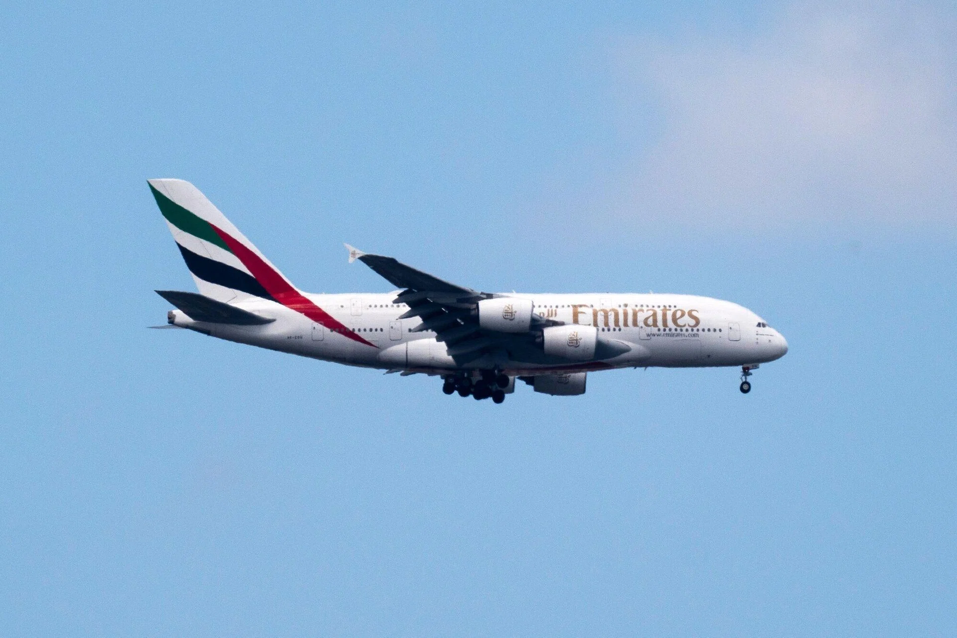 Air France-KLM halts Dubai, Riyadh flights on geopolitical risks