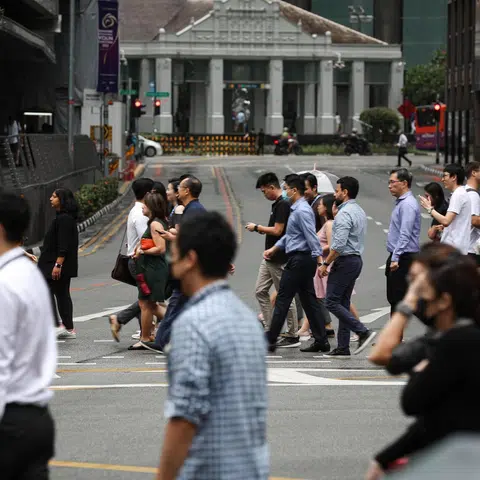 Job postings hit 7-month high as AI demand surges