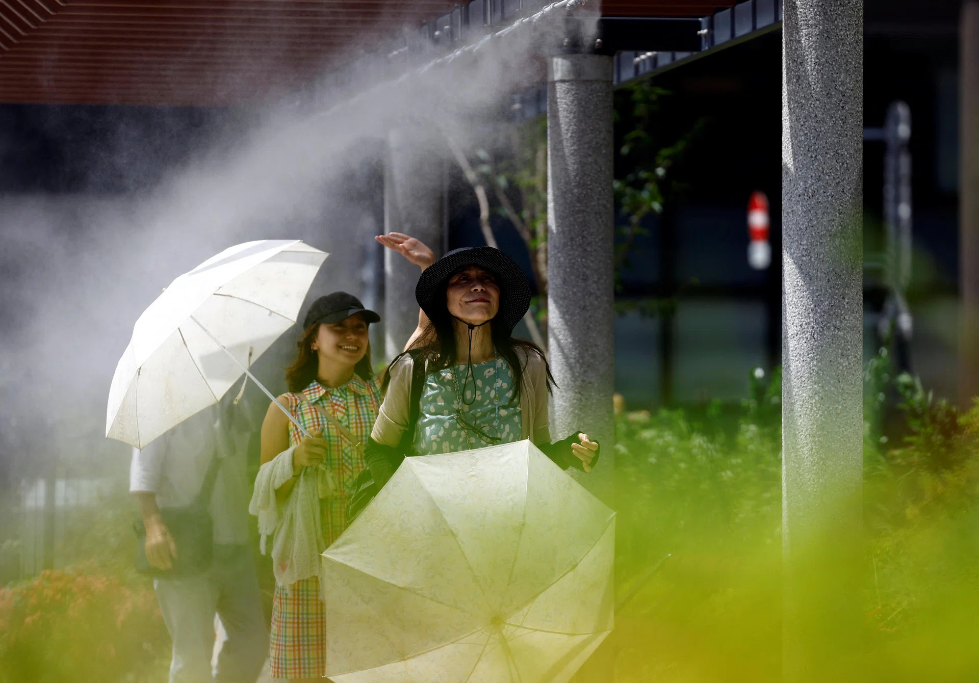 Asia heatwaves spell double trouble for economies hit by oil