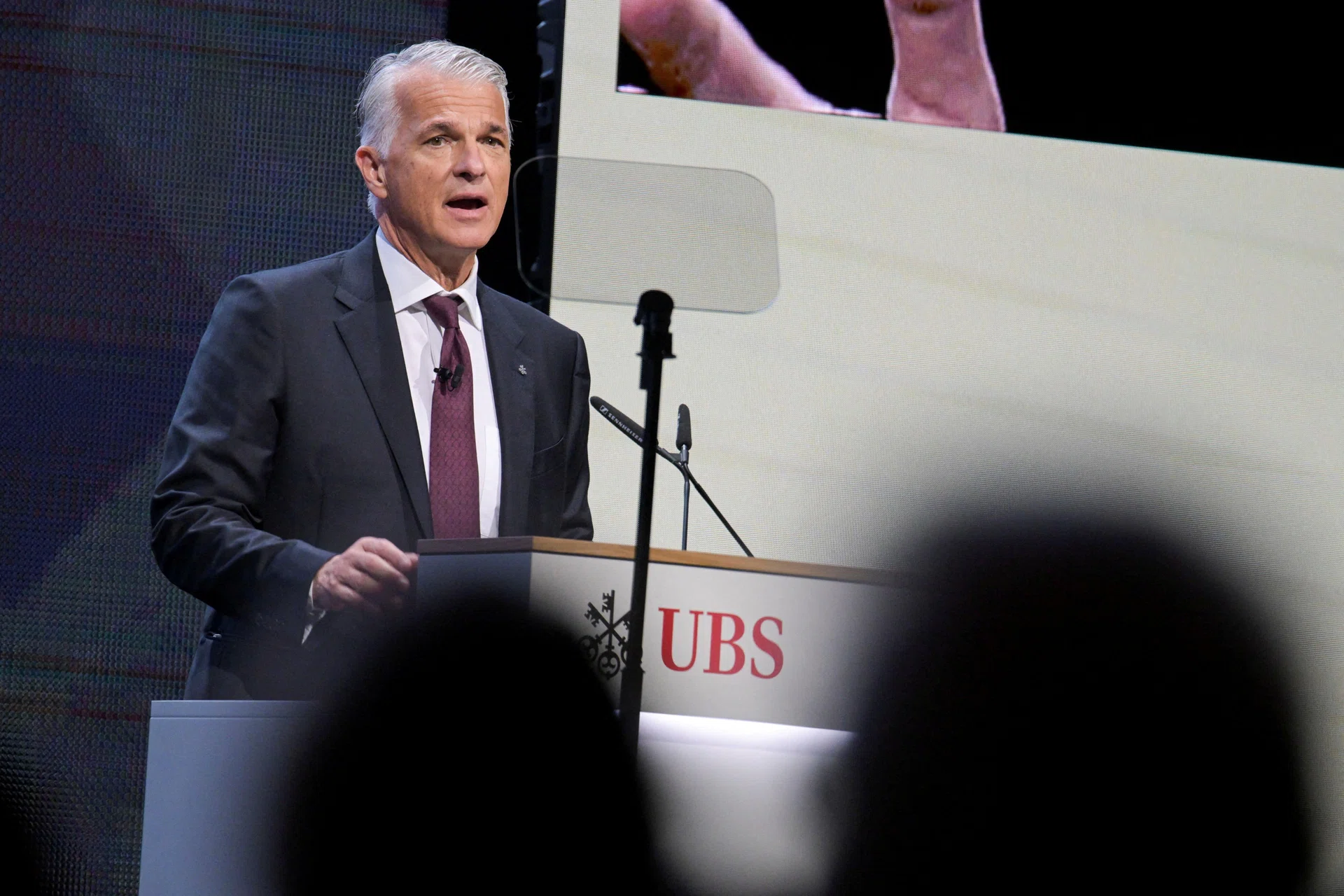 UBS beats profit expectations on market volatility - The Business Times