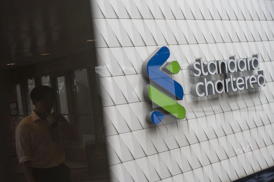 StanChart’s bumper buyback, the rosier guidance and a fleshed-out cost-cutting plan that seeks to save US$1.5 billion underscore CEO Bill Winters’ determination to bolster the bank’s shares which have yet to match peers’ gains this year.
