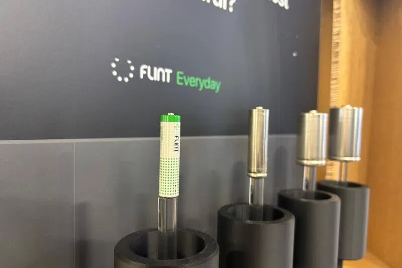 For paper batteries, production does not depend on the supply chains for the scarce resources used to make conventional batteries. 