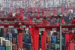 The US and China agree in Geneva to roll back most tariffs, surpassing market expectations.