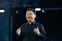 TM Roh says Samsung is still trying to determine the release date and price for that product but the level will not be based exclusively on manufacturing costs.