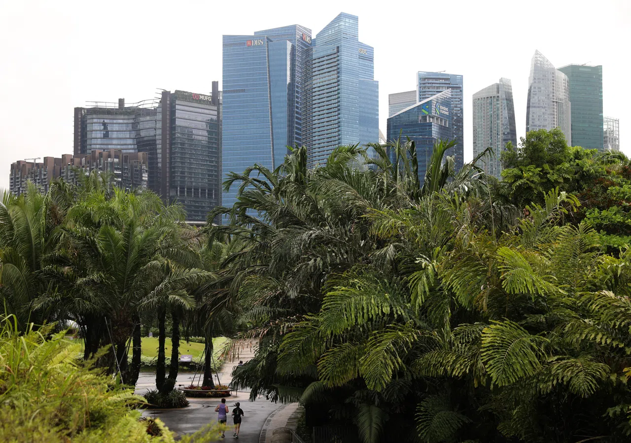 The green loan for DC Tuas aligns with the Monetary Authority of Singapore’s Singapore-Asia Taxonomy for Sustainable Finance, and is the first loan in the ICT sector to meet this taxonomy.