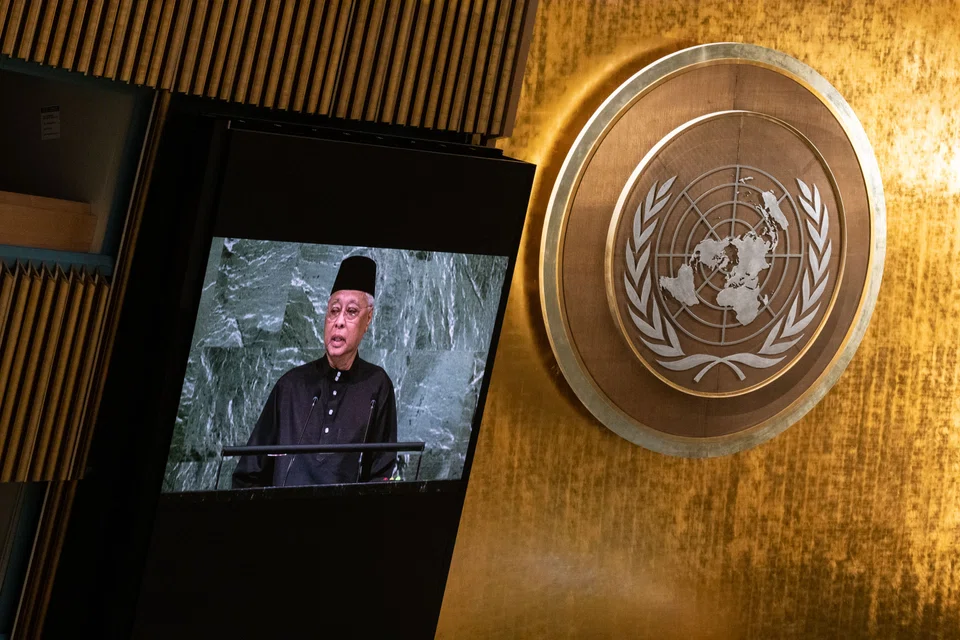 An UMNO statement said that Malaysian Prime Minister Ismail Sabri Yaakob intends to present to the King a proposed date to dissolve Parliament, sparking speculation of a general election later this year. 