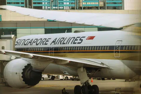 Singapore Airlines codeshares on Malaysia Airlines' services between Kuala Lumpur and Singapore, London-Heathrow and 15 domestic destinations within Malaysia.