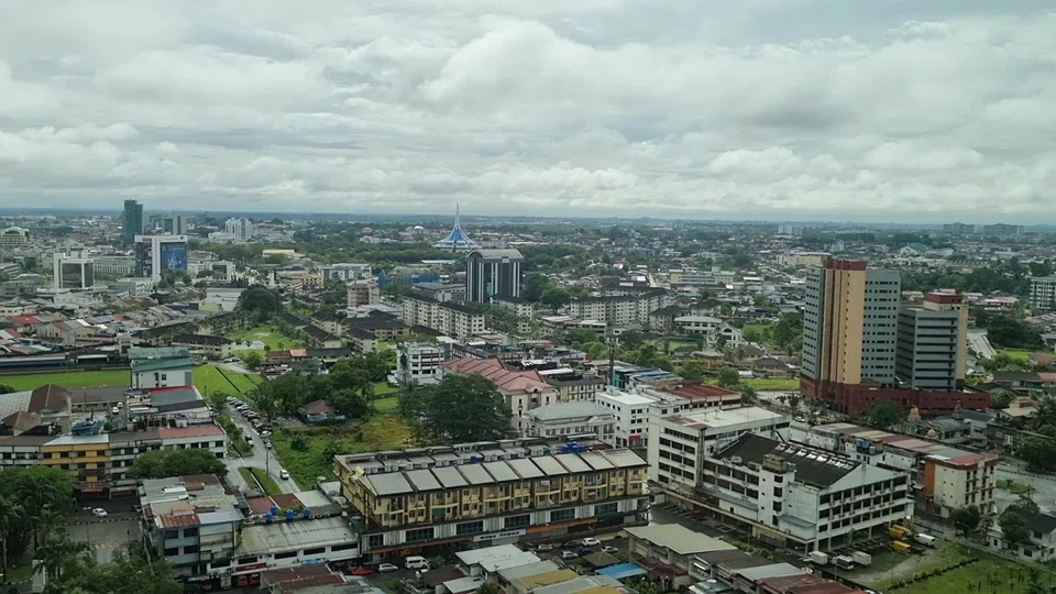 State leaders in Kuching have demanded that Sarawak’s share of its gas and oil royalties be raised from 5 per cent to 20 per cent.