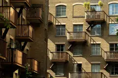 Estate agents on balance expect reduced sales and declining house prices over the coming months after average fixed mortgage rates surged back above 5%.