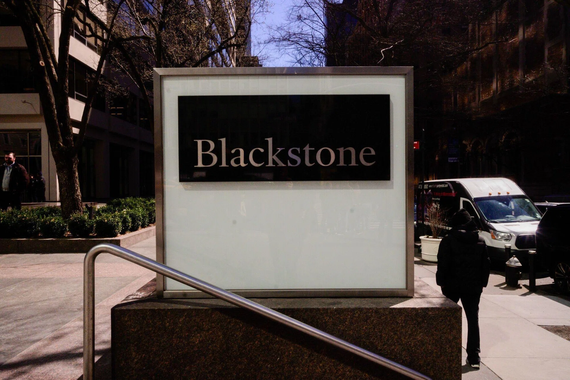 Blackstone to debut first hedge fund for mini-millionaires - The ...