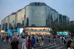 Foreign e-retailers need to formulate their business strategy carefully. For example, In China, they should prioritise metropolitan areas first and explore the best times to expand to other areas in the country.