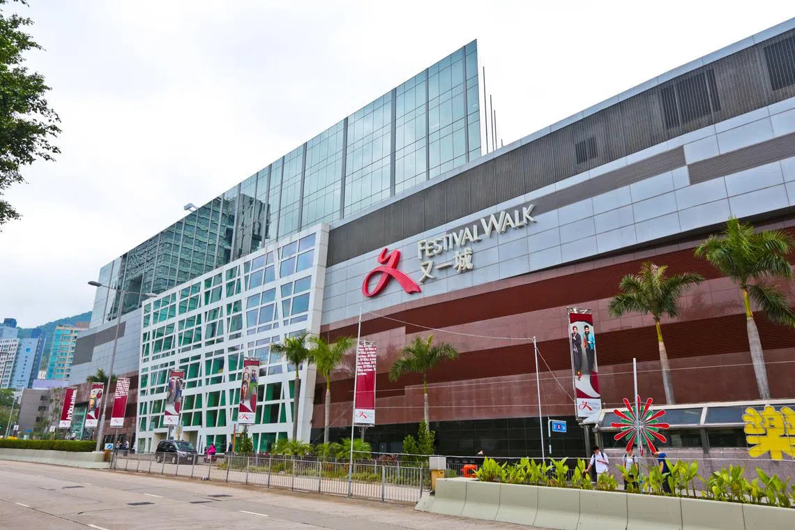 Shopper traffic at Festival Walk, a shopping strip in Hong Kong, fell 10 per cent in Q1 from the same quarter last year; tenants’ sales fell 1.1 per cent