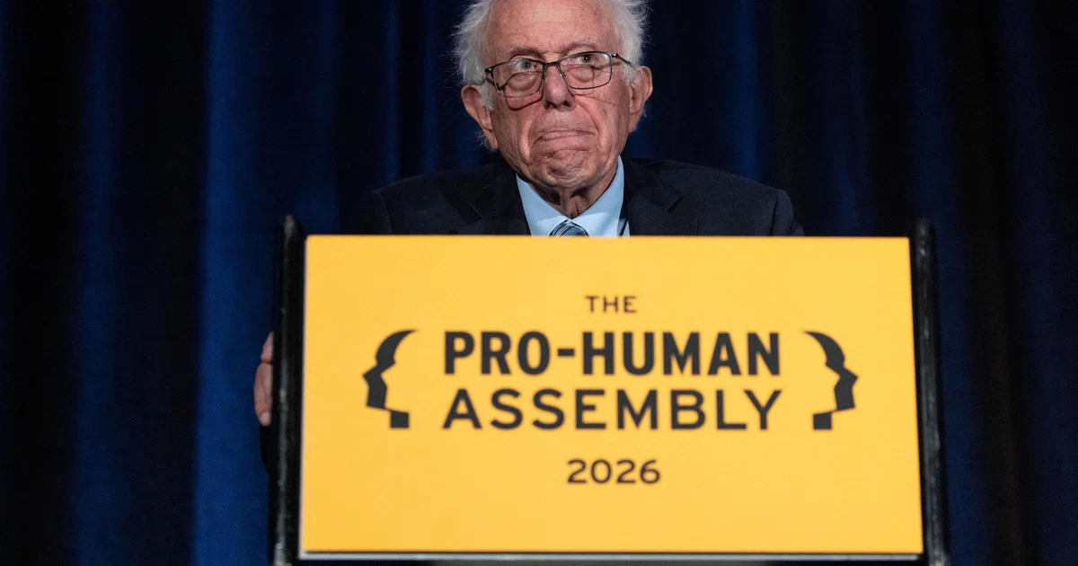 Why Bernie Sanders and Steve Bannon are agreeing on AI