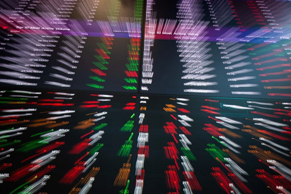 The unexpectedly cut in benchmark interest rate for the first time in more than four years spurred a 1.4 per cent advance in the Stock Exchange of Thailand SET Index.