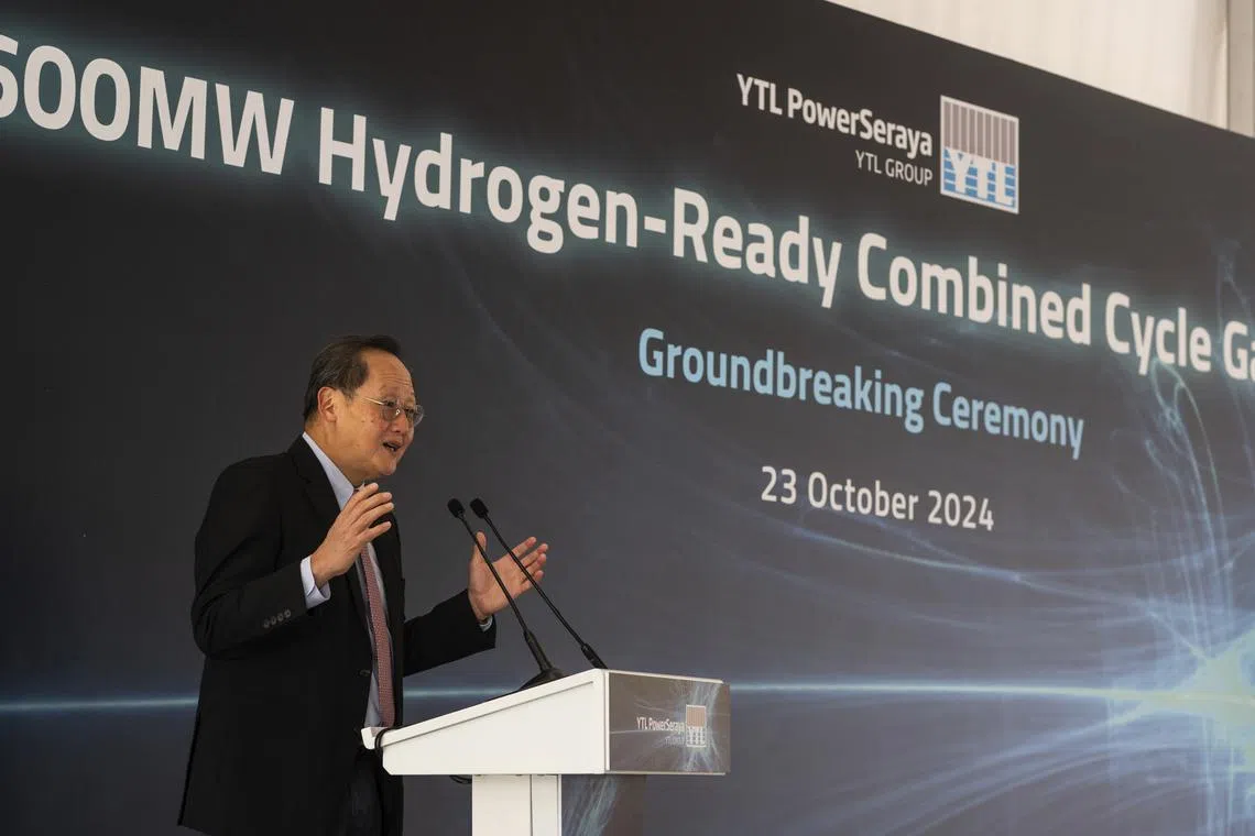Tan See Leng, Minister for Manpower and Second Minister for Trade and Industry, at the groundbreaking ceremony.