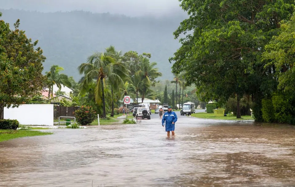 The storm, with wind gusts of up to 95 kph and heavy rain, hit coastal towns including Mackay, a tourist hub and gateway to the Great Barrier Reef.