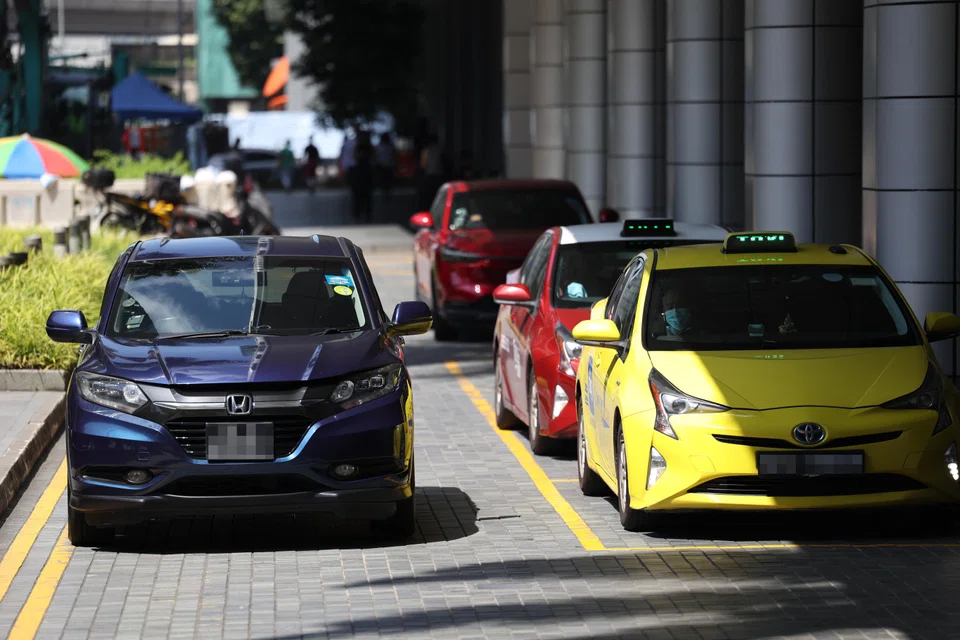 The statutory lifespan of diesel, petrol and hybrid taxis has been extended to 10 years, up from eight years.