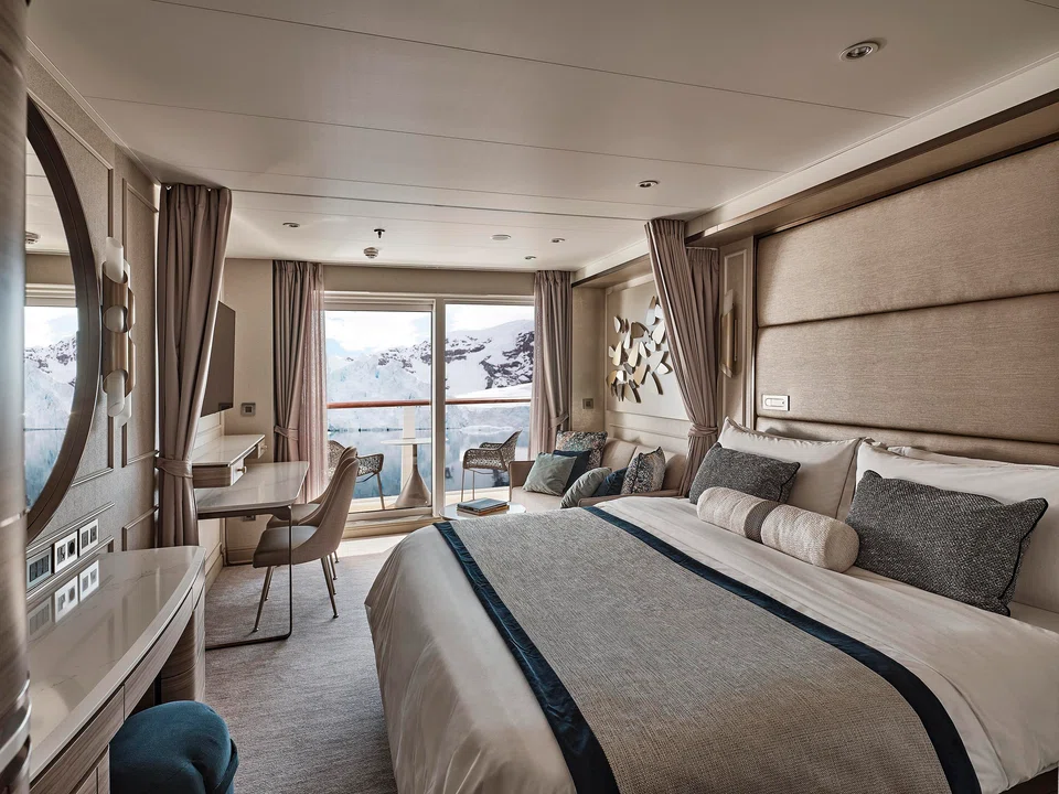 Silver Endeavour's Veranda Suite.