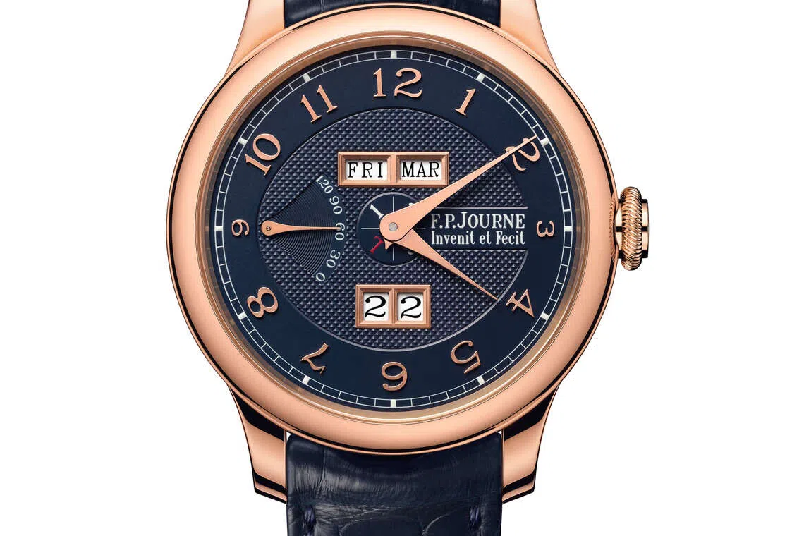 While other perpetual calendars are hard to adjust, all corrections on the Quantieme Perpetual, except for the corrections of months, are simply made using the three-position crown.