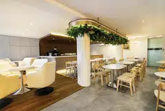 BYD by 1826, a new restaurant in Boat Quay which is also a dealer for BYD electric cars. 