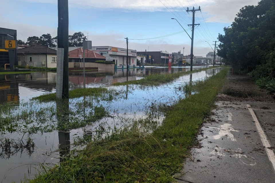 Intense rainfall at the start of the weekend saw around 300 homes evacuated in north-east Sydney, emergency services say.