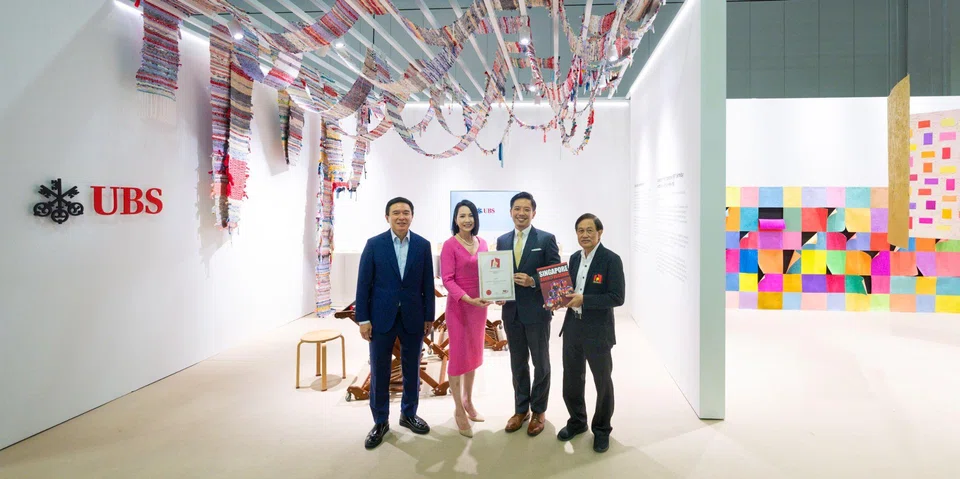 From left: UBS Asia Pacific chairman Edmund Koh, country head of UBS Singapore Jin Yee Young, Minister of State Alvin Tan, and Singapore Book of Records founder Ong Eng Huat.