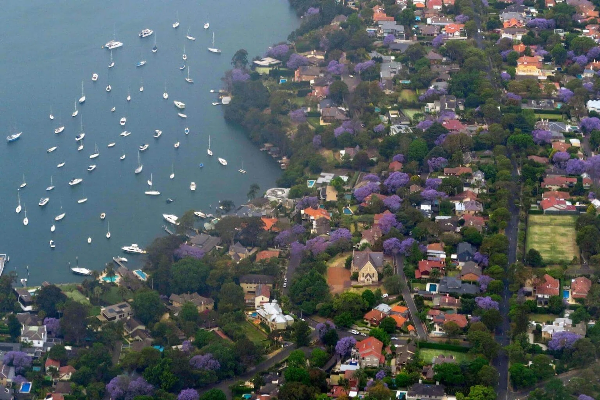 Australia housing prices drop slows economy