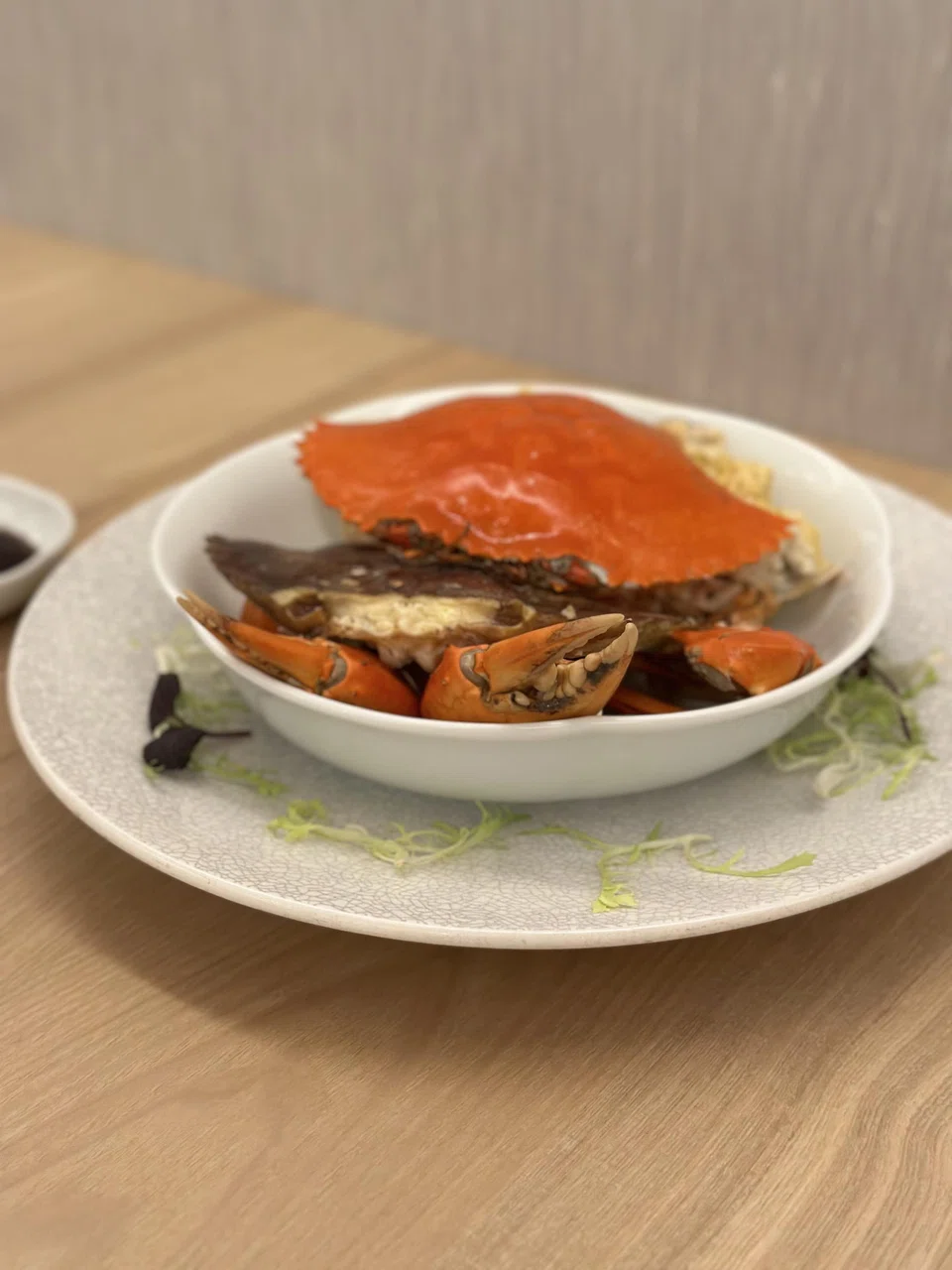 Meaty cold crab with creamy roe.