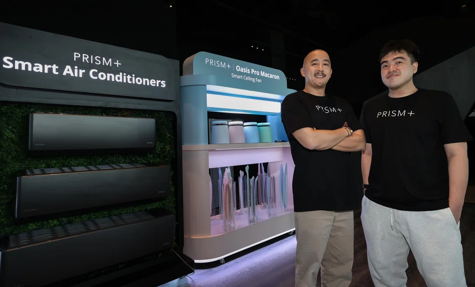 作为Prism+的首席执行官，Jonathan Wong（左）将负责日常运营；执行主席Jonathan Tan将专注于产品战略与增长。