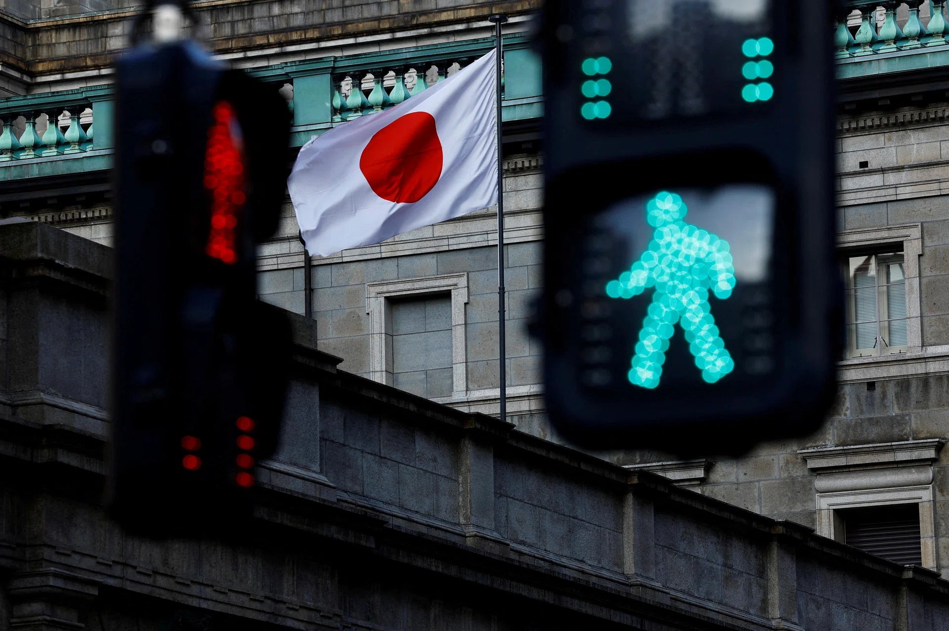 BOJ may paint less gloomy view, signal rate-hike resumption