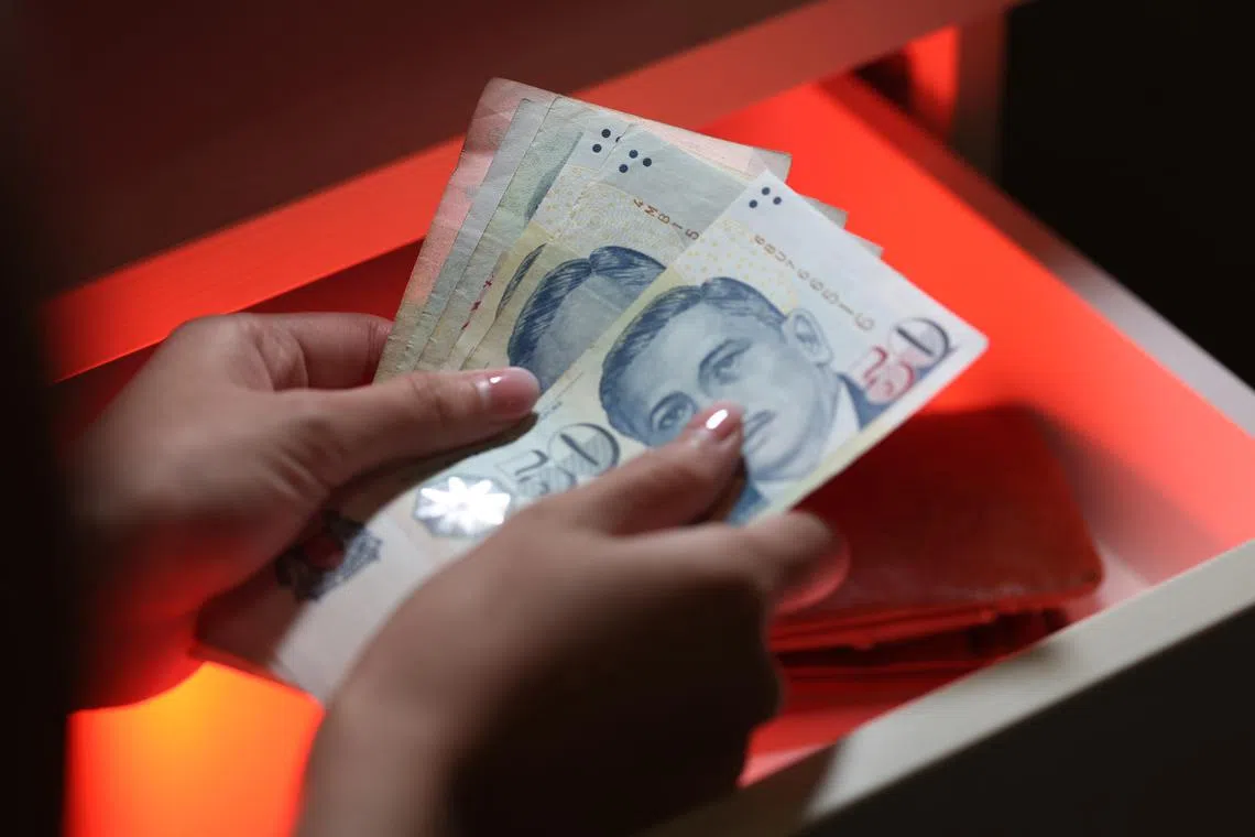 Money locking features reduce the risk of unauthorised transfers.